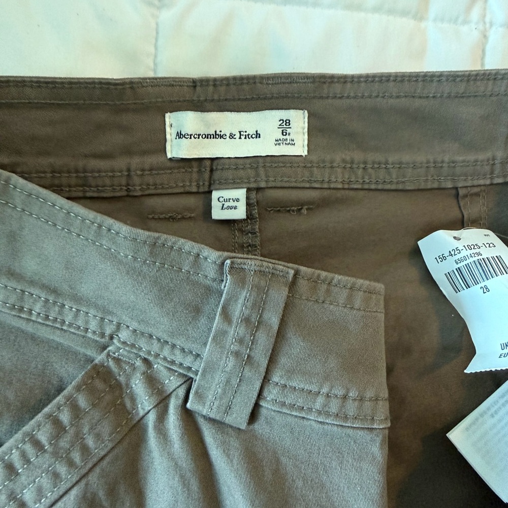 Abercrombie & Fitch Curve Love Chinos